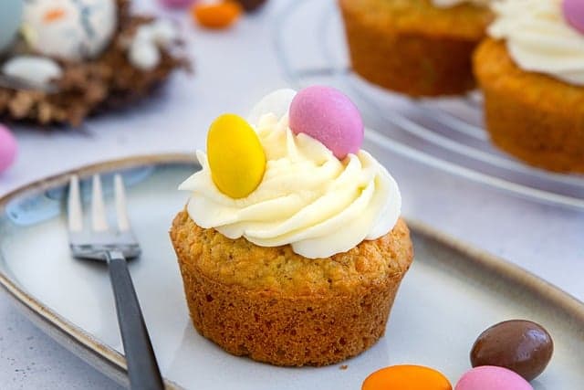 Vanilla Bliss Cupcake